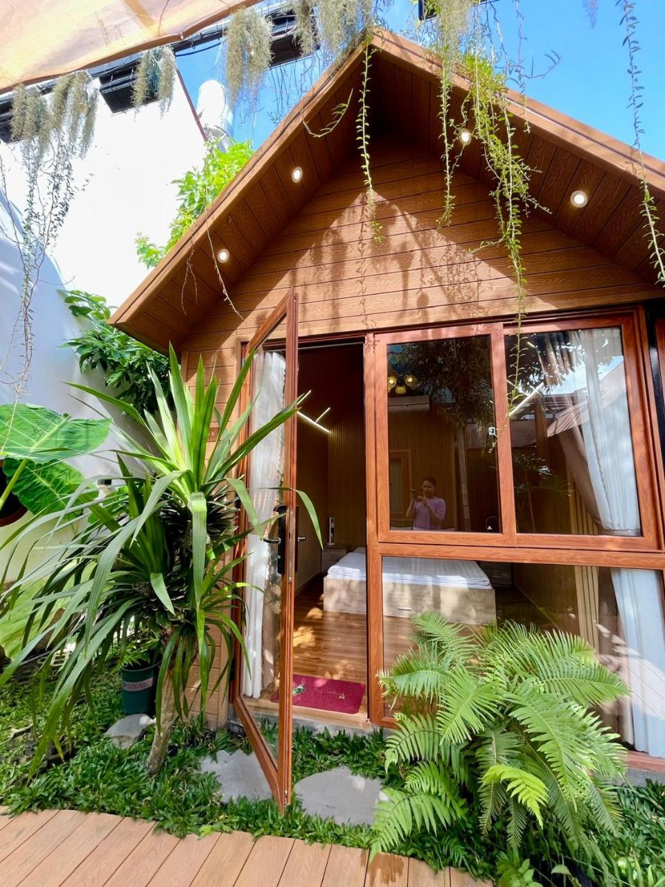La Garden Homestay Long Xuyen Exterior photo