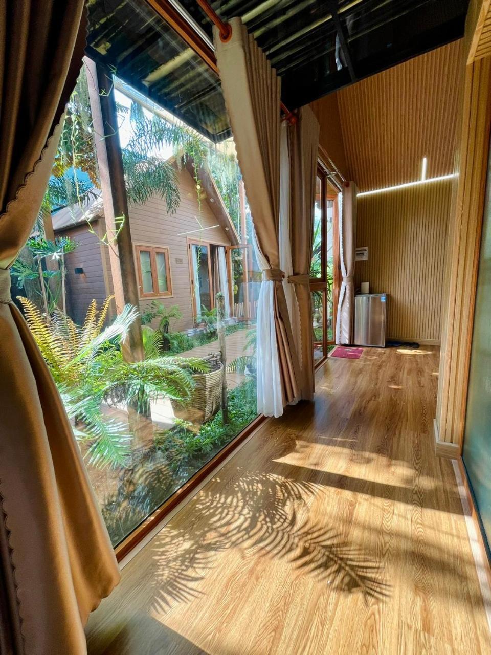 La Garden Homestay Long Xuyen Exterior photo