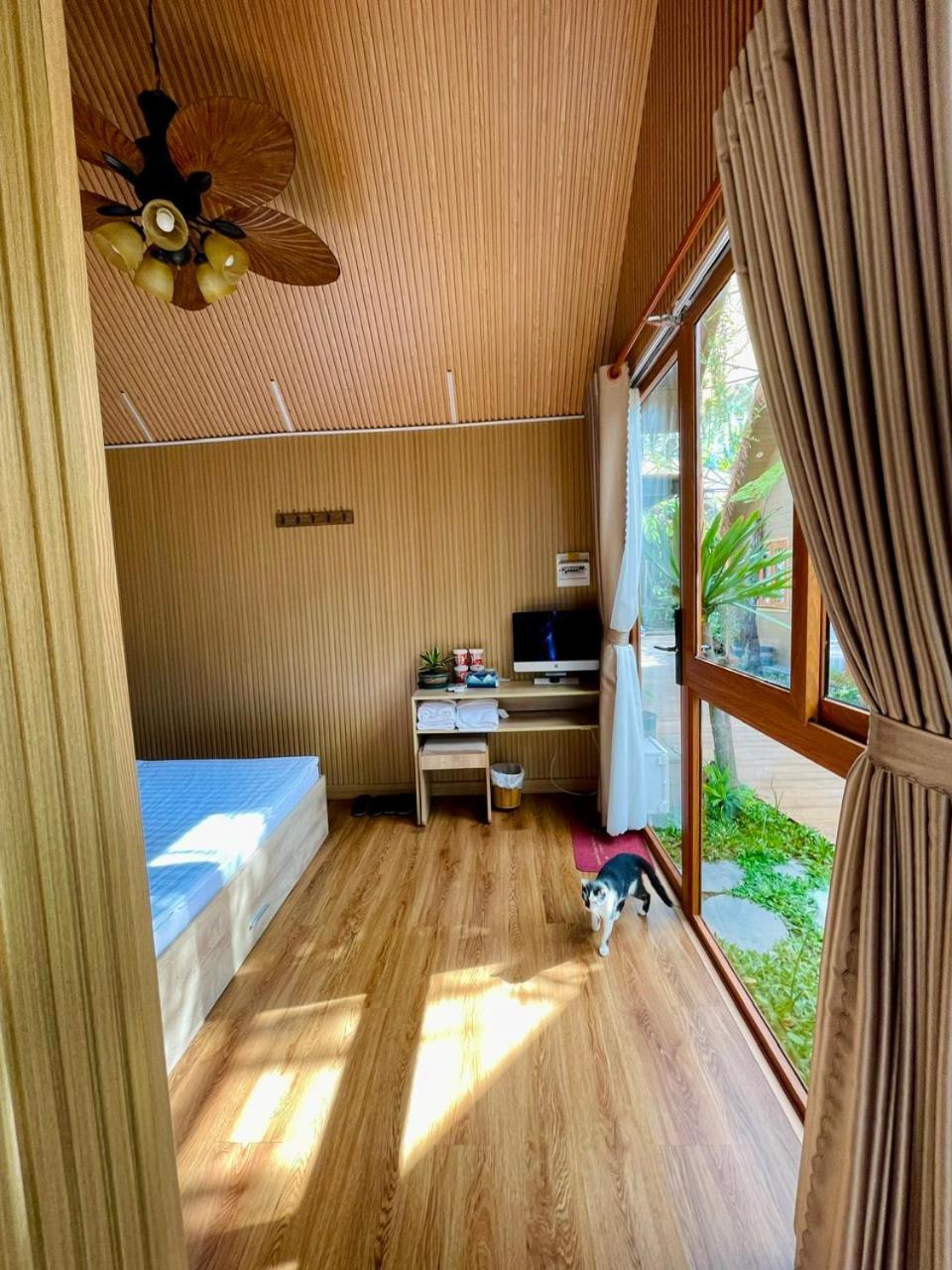 La Garden Homestay Long Xuyen Exterior photo