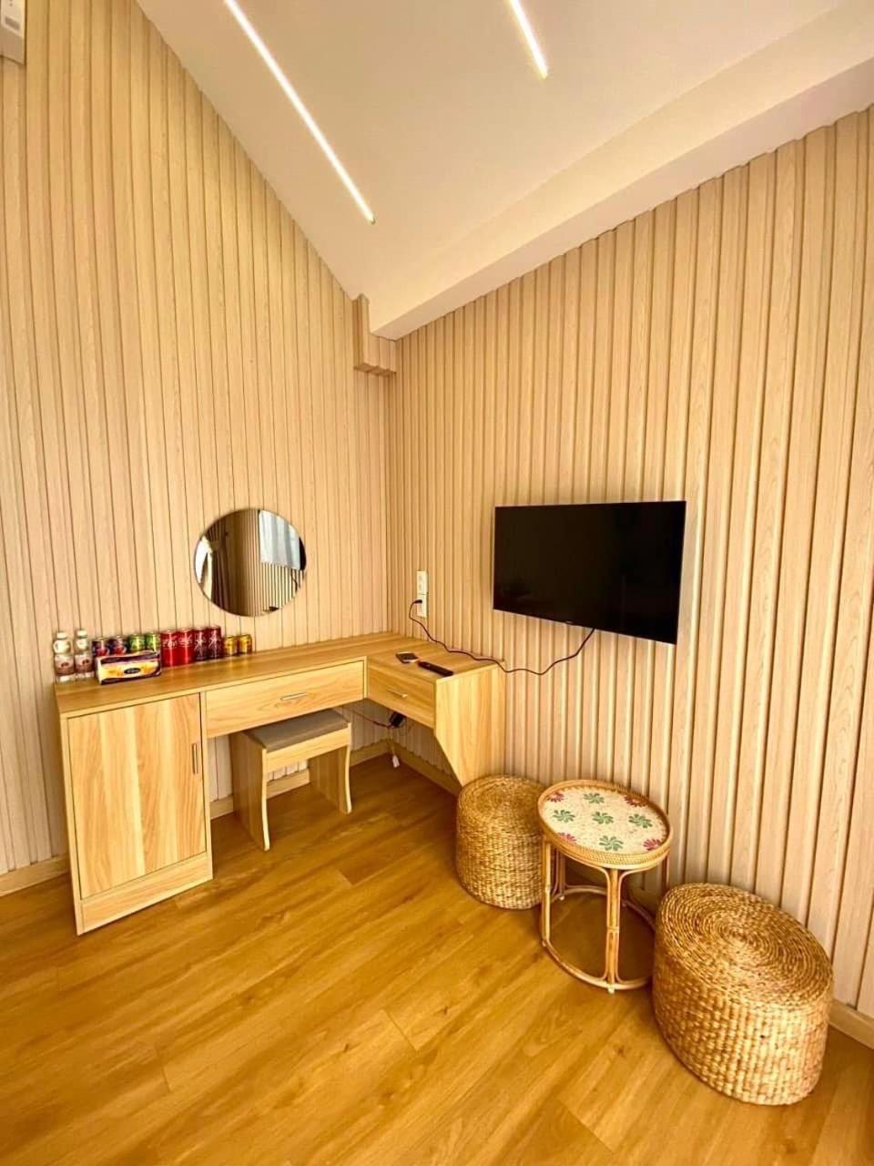 La Garden Homestay Long Xuyen Exterior photo