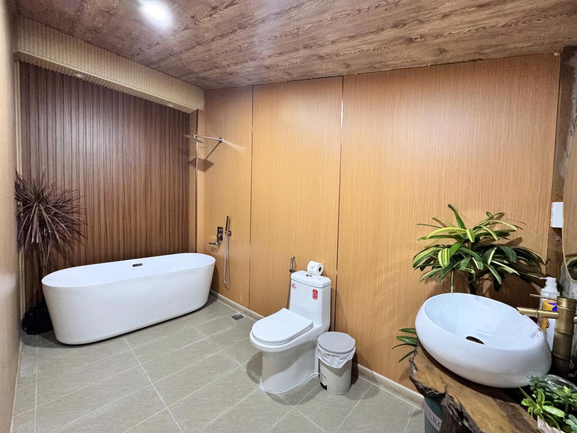 La Garden Homestay Long Xuyen Exterior photo